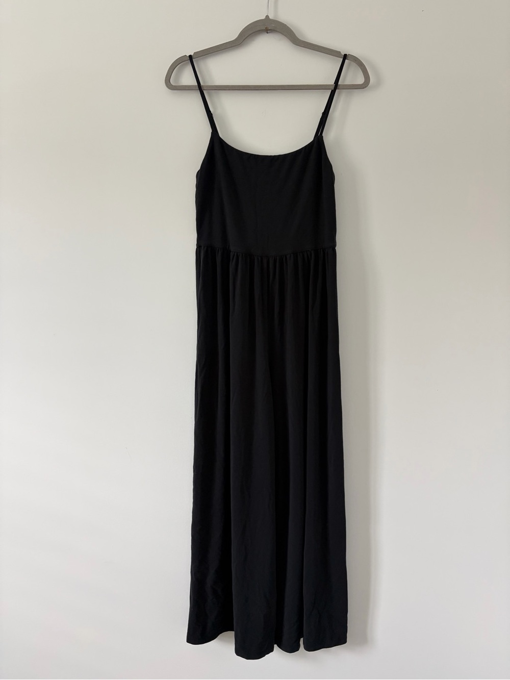 Wilfred Aritzia Black Sleeveless Wide Leg Casual Boho Lyocell Jumpsuit M